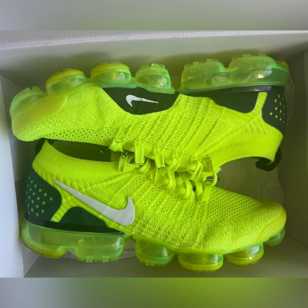 Rare Nike Air Vapor Max Flyknit 2 Volt Aka “Highlighters”🔥🔥🔥🔥🔥🔥 - Picture 3 of 15